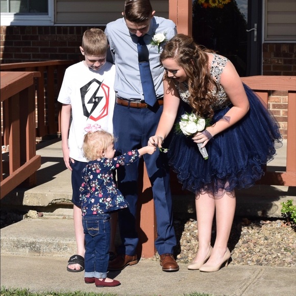 Beautiful Navy Homecoming dress worn once - Picture 4 of 5